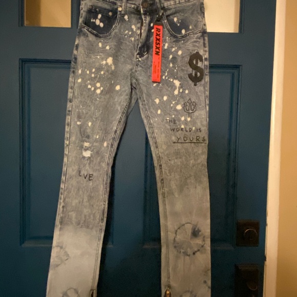 Jeans - Picture 5 of 6